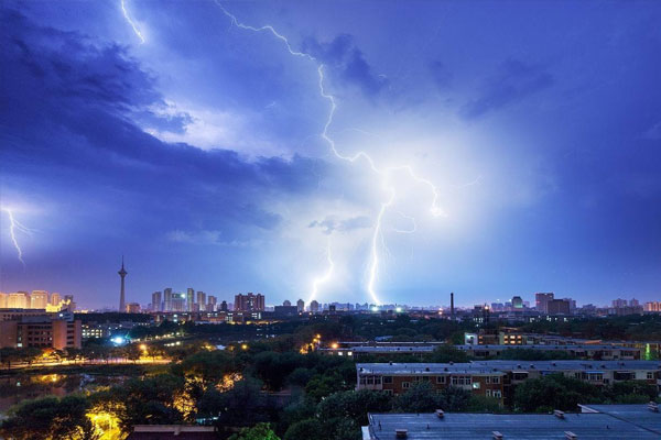 塔吊防雷措施